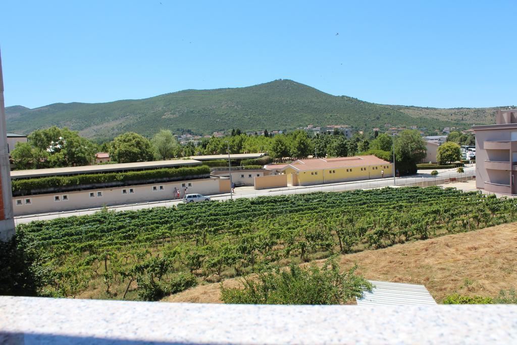 Hotel Pansion Valentino à Međugorje Extérieur photo